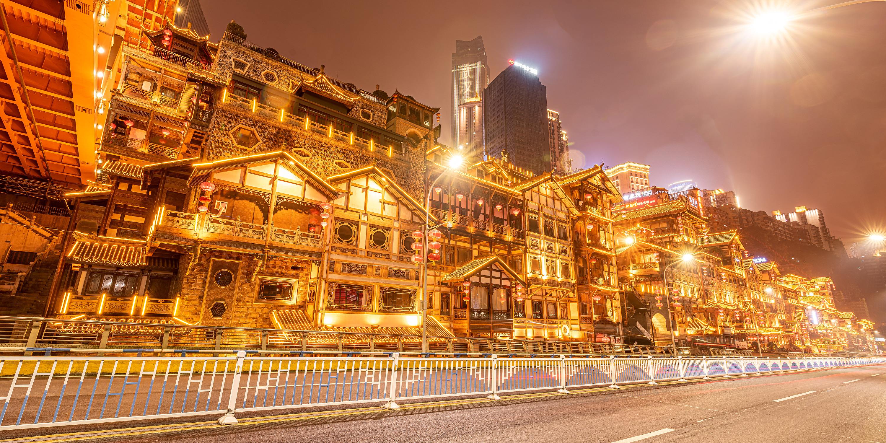 網沃達人帶你看巴渝十二景：山城歷史風物與新時代風貌相匯